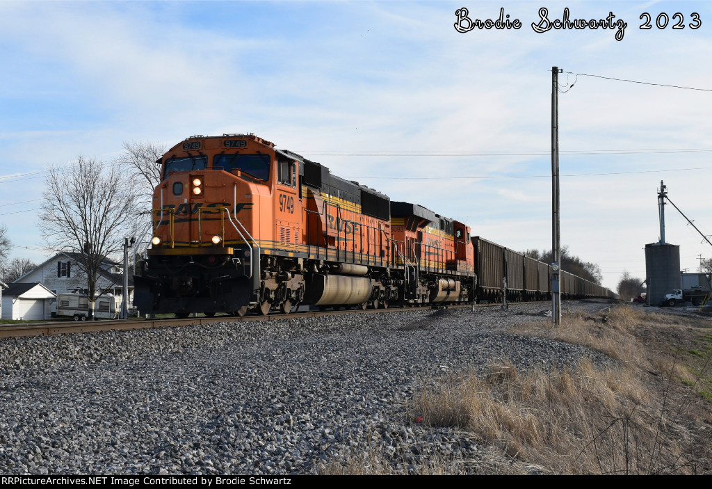 BNSF 9749